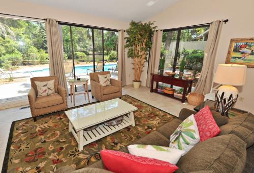 Heritage Woods House | 41 Deer Run Lane at The Sea Pines Resort