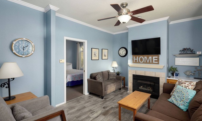 Oceano Condo | 444 Pier Ave. #302: 1 BR, 1 BA Condominium in Oceano, Sleeps 4