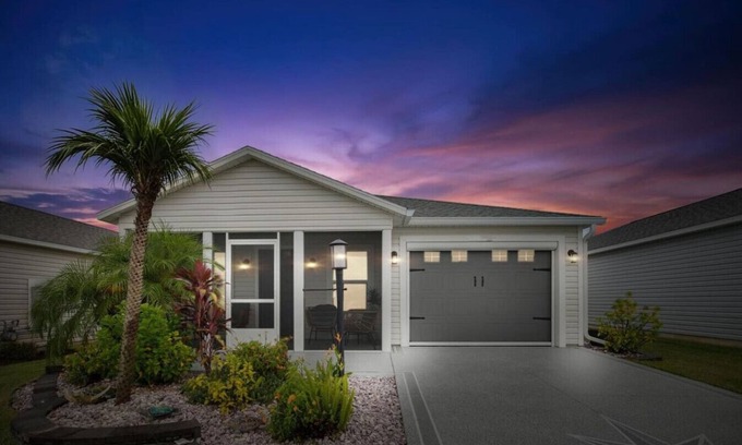 Wildwood House | 4529 Benjamin Place - Deluna