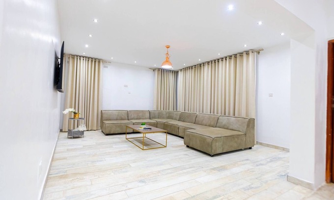 Bulawayo Apartment | 456 Hopeville Escape