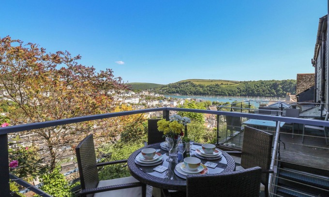 Dartmouth House | 46 CROWTHERS HILL, pet friendly, with a garden in Dartmouth
