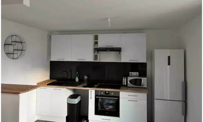 Neuilly-Plaisance Apartment | 48M2 APARTMENT with 40M2 garden