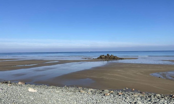 Erquy House | 491 - Unique house, right on the water, along the beach of Saint-Pabu