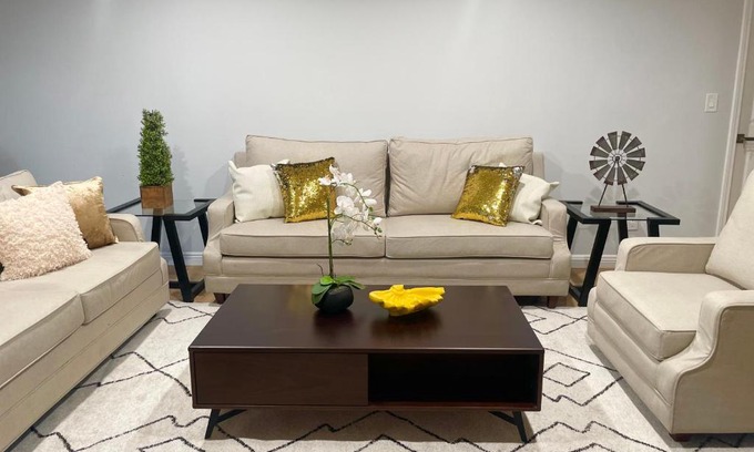 East Pasadena House | 4B3B spacious brand new house share with host in Pasadena Great environment neighborhood