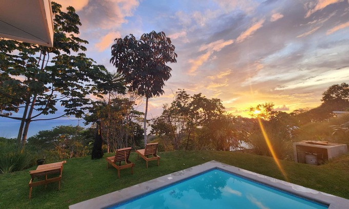 Ballena House | 4bdr Home in Uvita TOROGOZ Private Pool with beautiful Ocean view