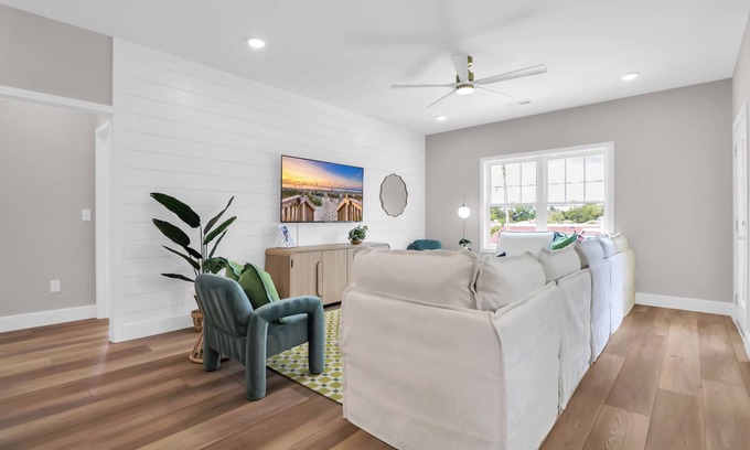 Crescent Beach House | 4BR beach club w/Hot tub + Pool + Game room