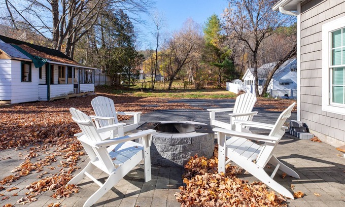 Diamond Point House | 4BR Home W/Bar!