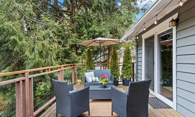 Cottage Lake House | 4BR House nestled near Woodinville Wine Country