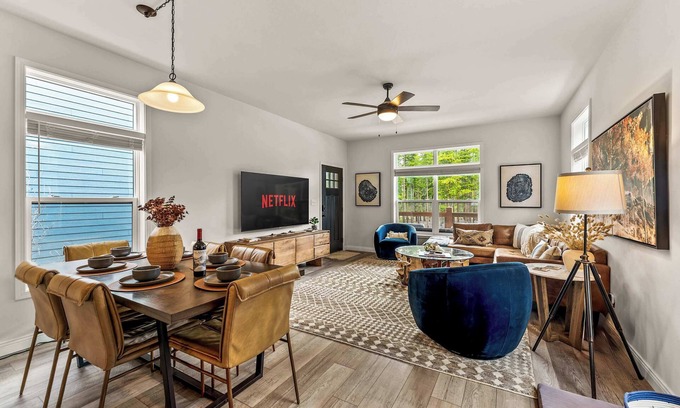 Leadville North House | 4BR, Shuffleboard, Deck, EV Charger + Pets Okay!