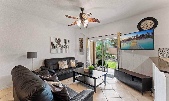Regal Palms House | 4BR Sleeps 8 Pool Games & More!