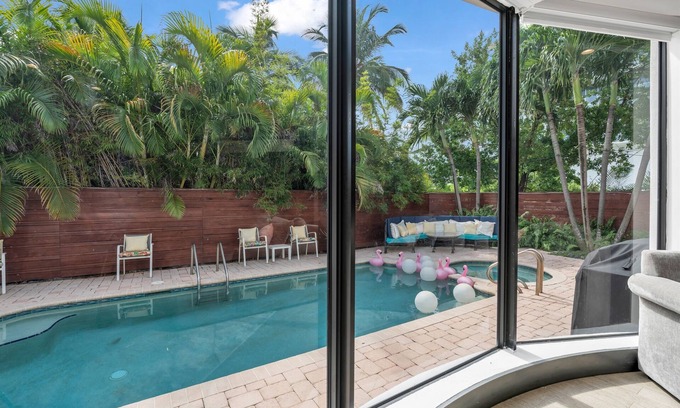 Lauderdale Beach House | 4BR Steps to Beach Home Private Pool, Hot Tub, BBQ