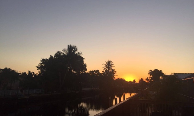 Coral Ridge Isles House | 4BR Waterfront Pool, Dock & Ocean Access. Fort Lauderdale close to Miami