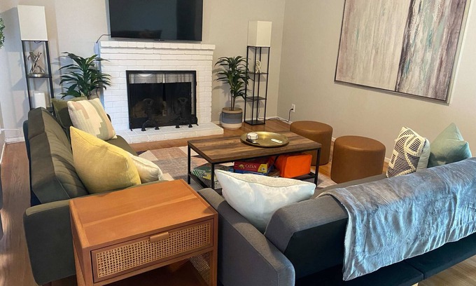 Fairfield House | 4BR Wine Country Modern Home: Ping Pong & Cornhole