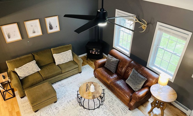 Mount Holly House | 4Miles to JG/Okemo, Spacious, Stylish & Comfy Home