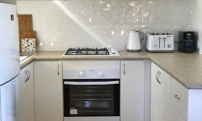 South Perth Apartment | 5 A Rose in South Perth 1BR for2 parking