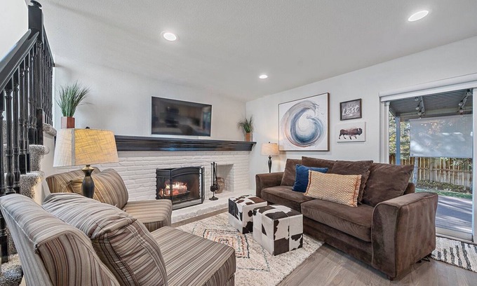 Englewood House | 5 BDRM Near Everything-DTC, I-25 & C-470, Shopping!