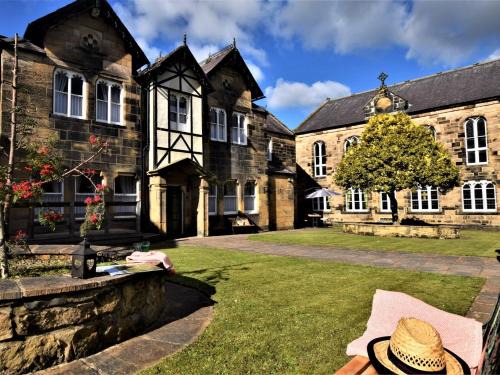 South Charlton House | 5 Bed in Alnwick 60497