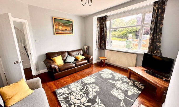 Lee House | 5 bed property in SE12