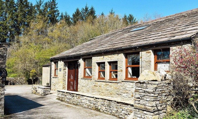 Hawes Cottage | 5 bedroom accommodation in Simonstone near Hawes