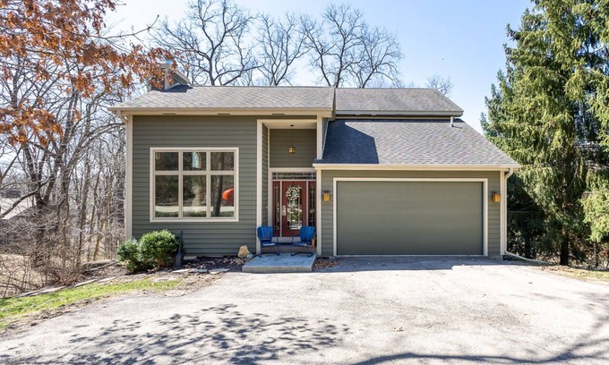 The Galena Territory House | 5 Bedroom, 5 1/2 bath house in The Galena Territory.