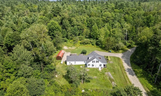 Bethlehem House | 5 Bedroom/5 Bathroom NH Getaway
