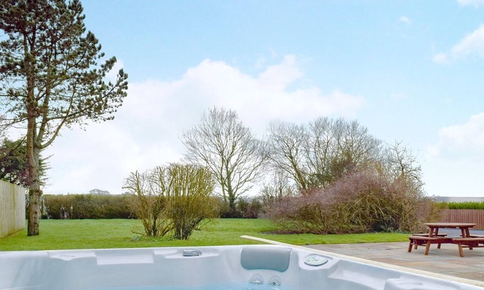 Kilgetty Cottage | 5 bedroom accommodation in Begelly, near Narberth