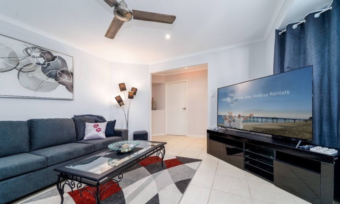 Urraween House | 5-Bedroom Comfort & Style