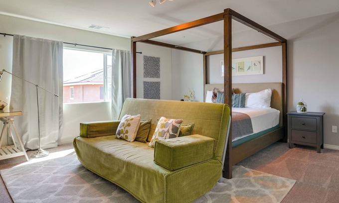 Mira Loma House | 5 Bedrooms Luxury House/Kind Beds/1000MBPS Fast Wifi