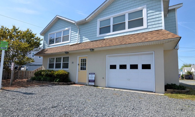 Dewey Beach House | 5 BR OCEAN BLOCK BEAUTY IN DEWEY BEACH