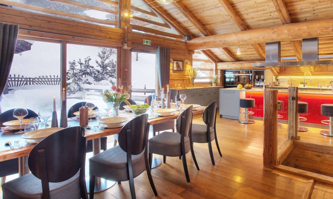 La Clusaz Ski Chalet | 5* Chalet - Sleeps 15, Spa, Hammam, Sauna