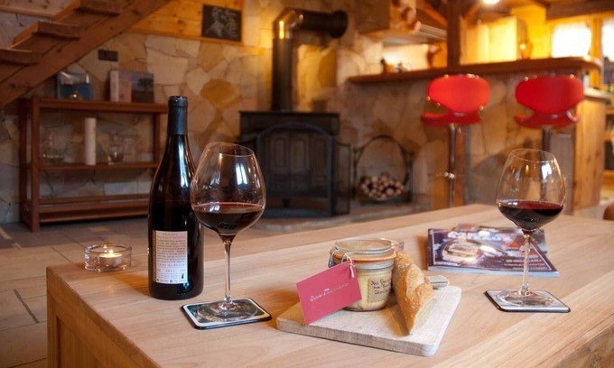 Les Villards-sur-Thones Ski Chalet | 5* Cosy Chalet in the French Alps, ideal for a couple