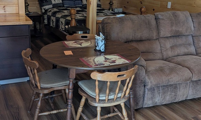 South Rutland House | #5 - Cozy private unit near Salmon River, and Tug Hill ATV/snowmobile trails.