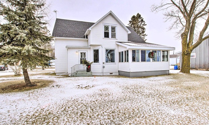 Two Rivers House | 5 Mi to Point Beach State Forest: Home w/Fire Pit