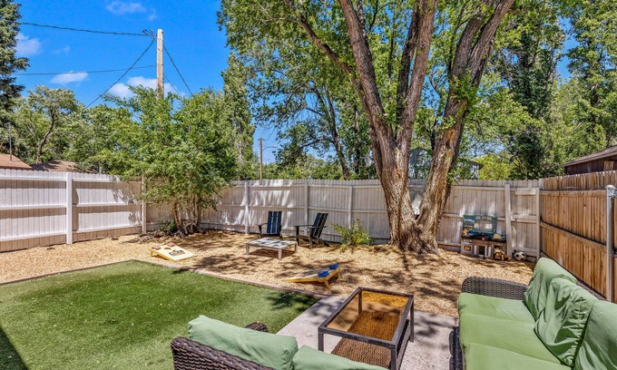Southside House | 5 minute walking to downtown, NAU, coffee shops, shopping, parks and more!