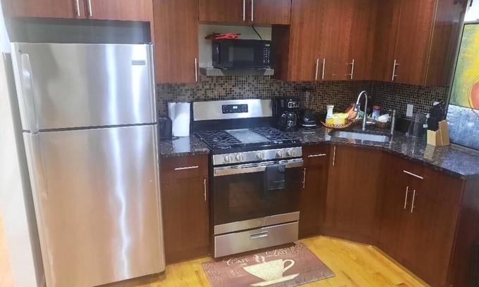 South Jamaica Apartment | 5 minutes from JFK, near local hospitals, and schools fully furnished Corporate