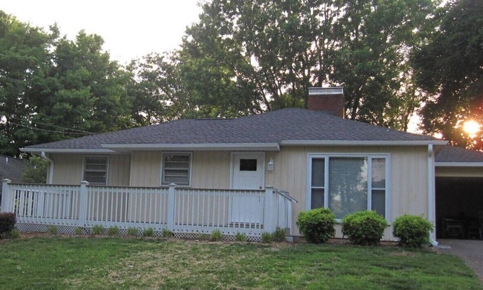 Oakley House | 5 Minutes To Biltmore House, 10 To Downtown, Grove Park Inn And Blue Ridge Pkwy