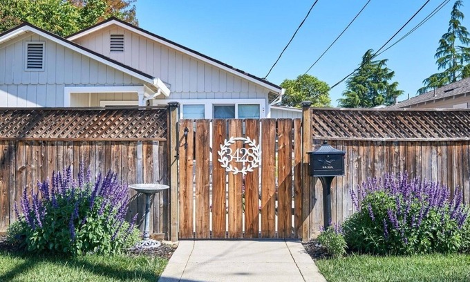 Livermore House | 5 minutes to Downtown Livermore - Cozy home