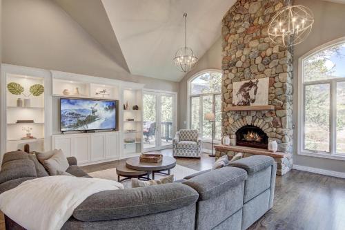 Keystone House | 5 Ski Resorts within 16 Miles - Salt Water Hot Tub