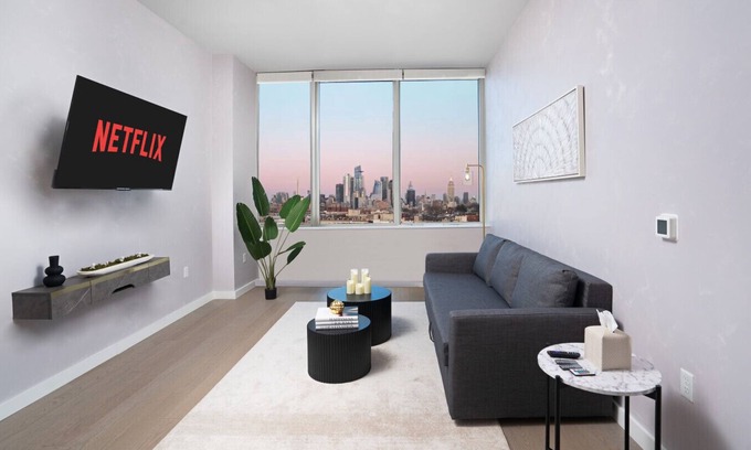 The Heights Apartment | 5 Star Apt - NYC Skyline View