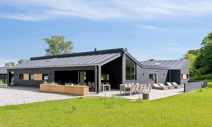Bønnerup Strand House | 5 star holiday home in Glesborg
