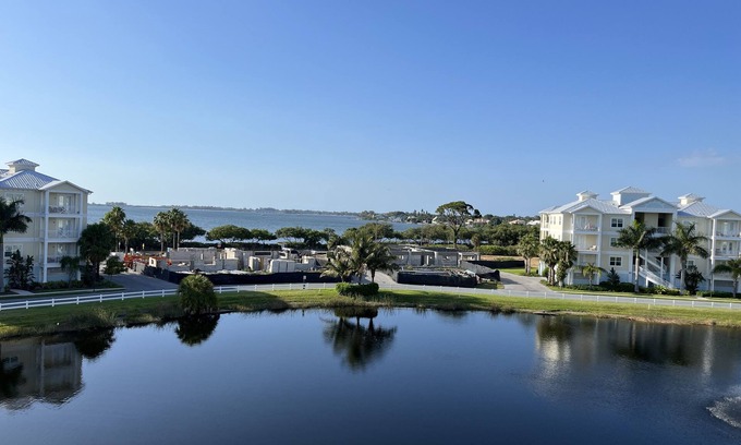 Whitney Beach Condo | 5 Star Resort Style Luxury Condo top floor bay views 3 miles to Beach