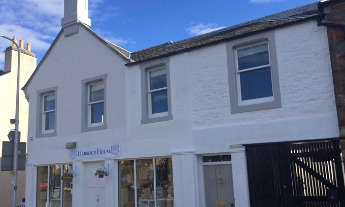 Leven House | 5 Star Visit Scotland - Upper Villa - 300 Ft Elie Beach, Nr St Andrews Fife