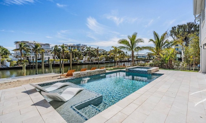 Anna Maria House | 519 Loquat Drive Summ