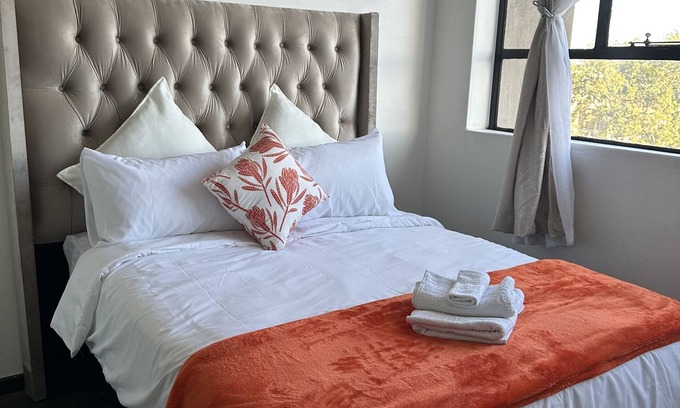 Downtown Johannesburg Apartment | 521 CityView Poised Paleis