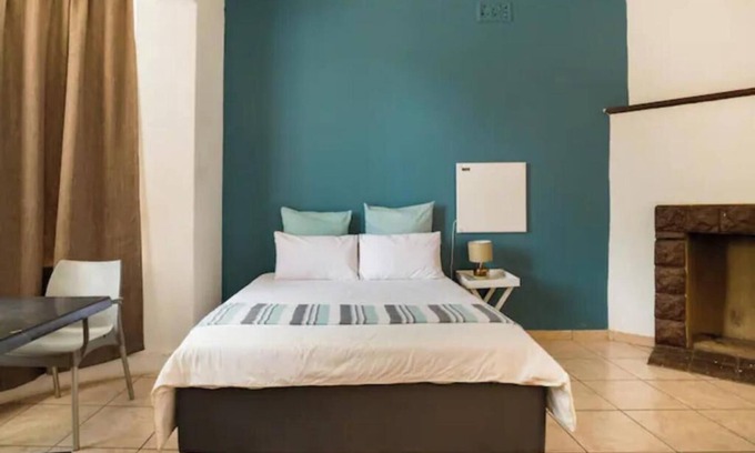 Sunnyside Apartment | 54 Brecher King Studio