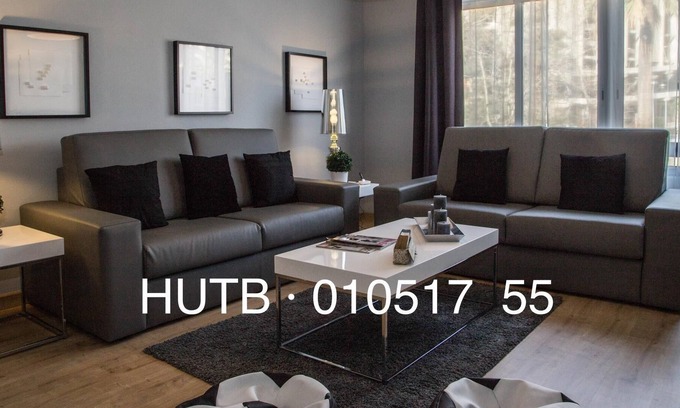 La Maternitat i Sant Ramon Apartment | 54. Futbol B32 Apartment