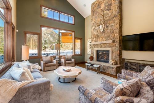 Keystone House | 555 Independence Road by Summit County Mountain Retreats