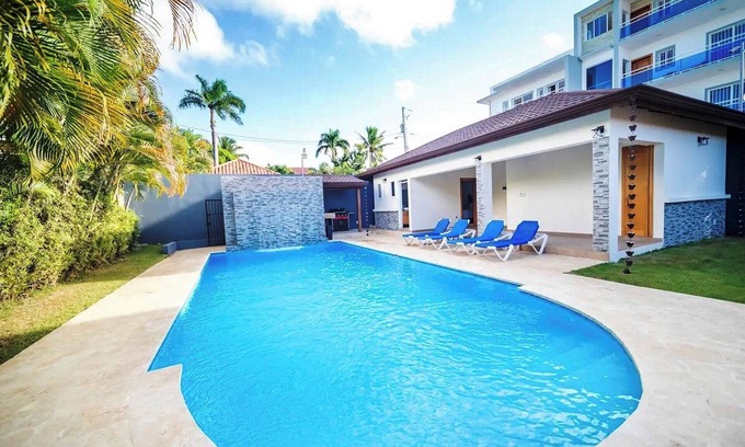 La Esplanada Villa | 5BR Villa: Pool with Waterfall, Perfect for BBQ & Relaxing