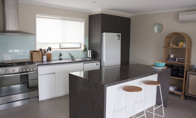 Cape Paterson House | 5min walk to beach, pub & Cafe| Ideal for Families | Free WiFi