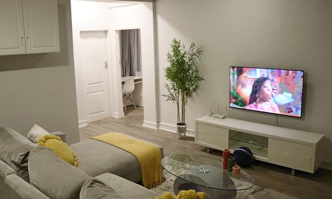 Lusaka Apartment | 5minutes walk to Zambia's biggest malls; Eastpark Mall, Manda Hill & Arcades